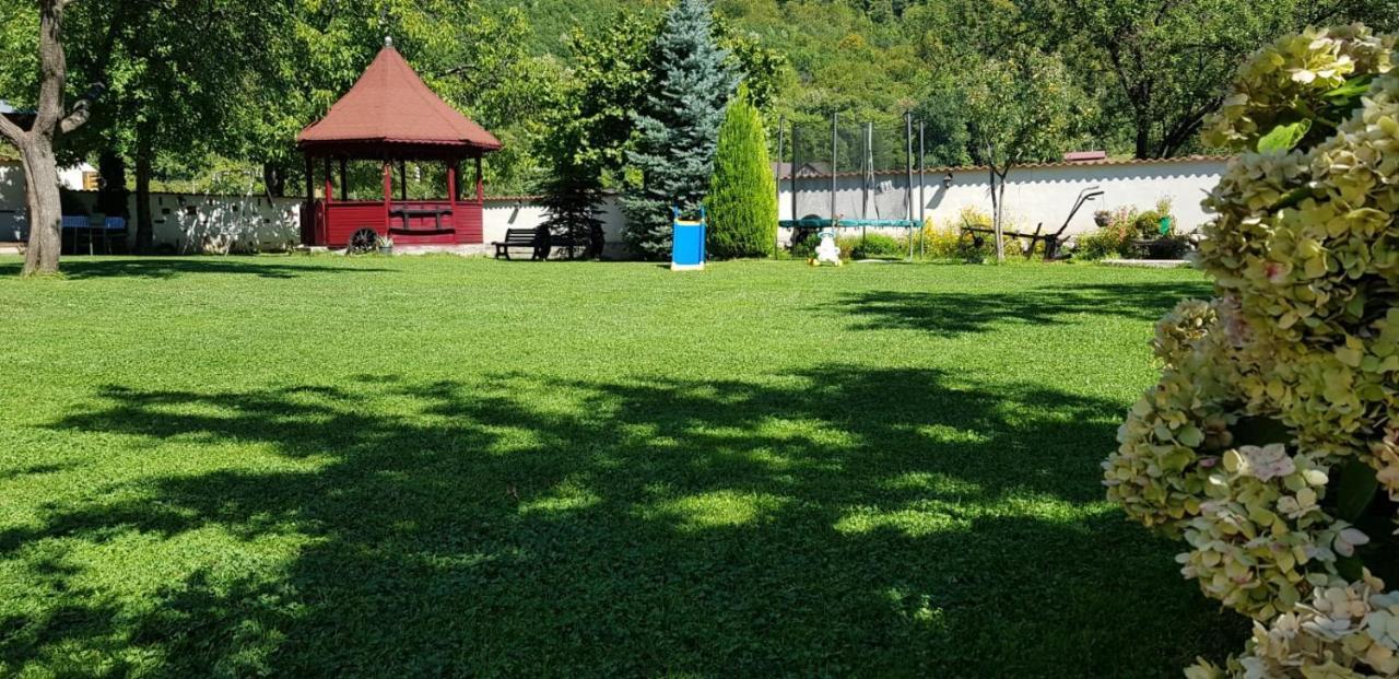 Pensiunea Miraj Polovragi Zewnętrze zdjęcie